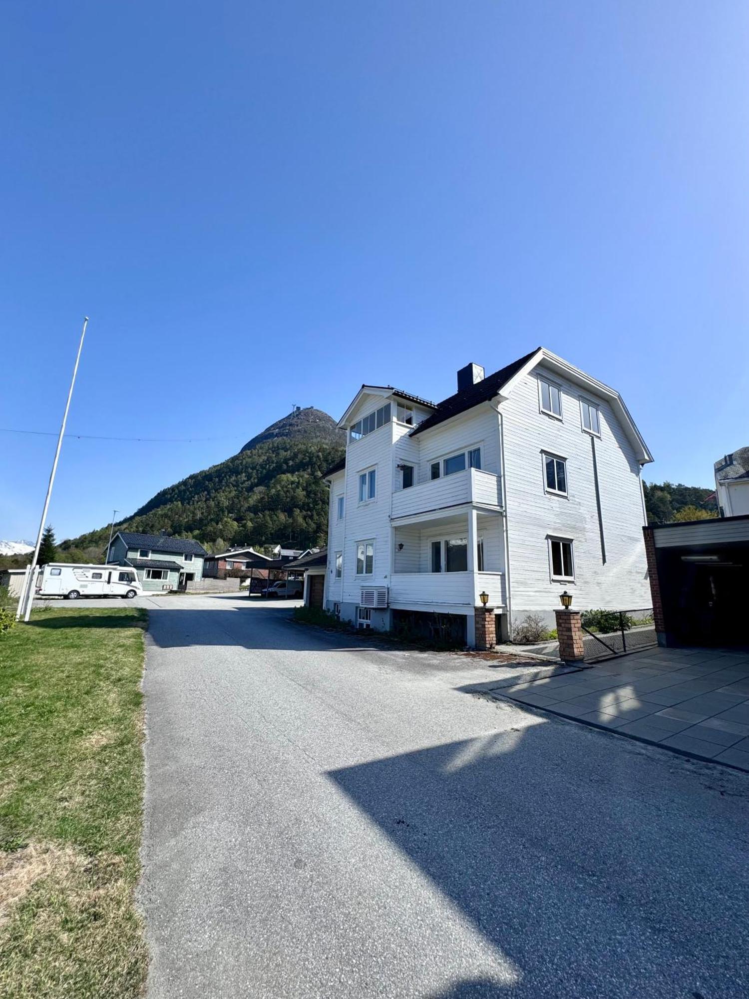 Villa Utsikten Venjetind Åndalsnes Extérieur photo